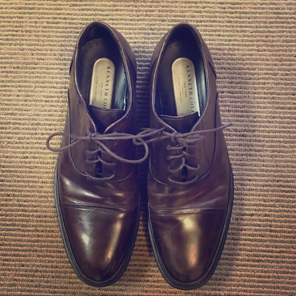 Men’s dark brown Kenneth Cole dress shoes